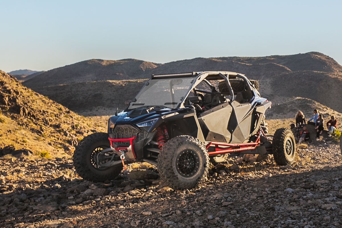 viking-group-polaris-rzr-pro-r-4-ultimate-galeria-1