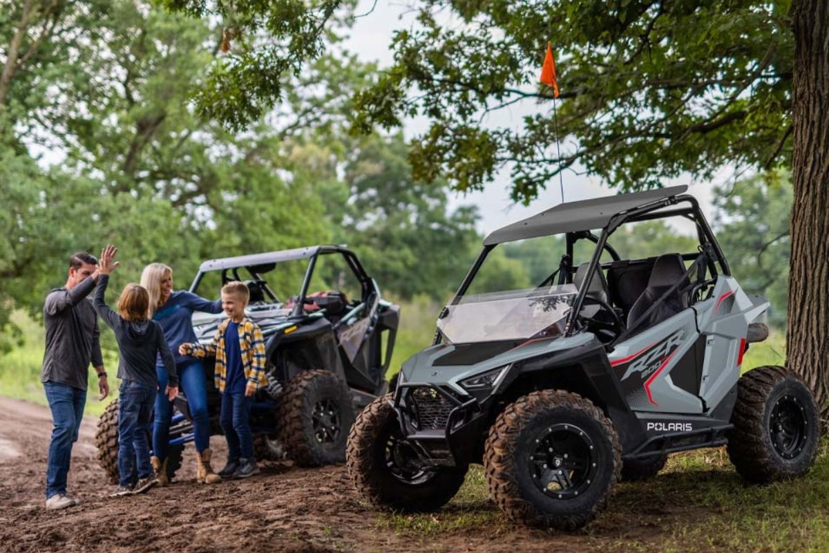 viking-group-polaris-youth-rzr-200-efi-galeria-7